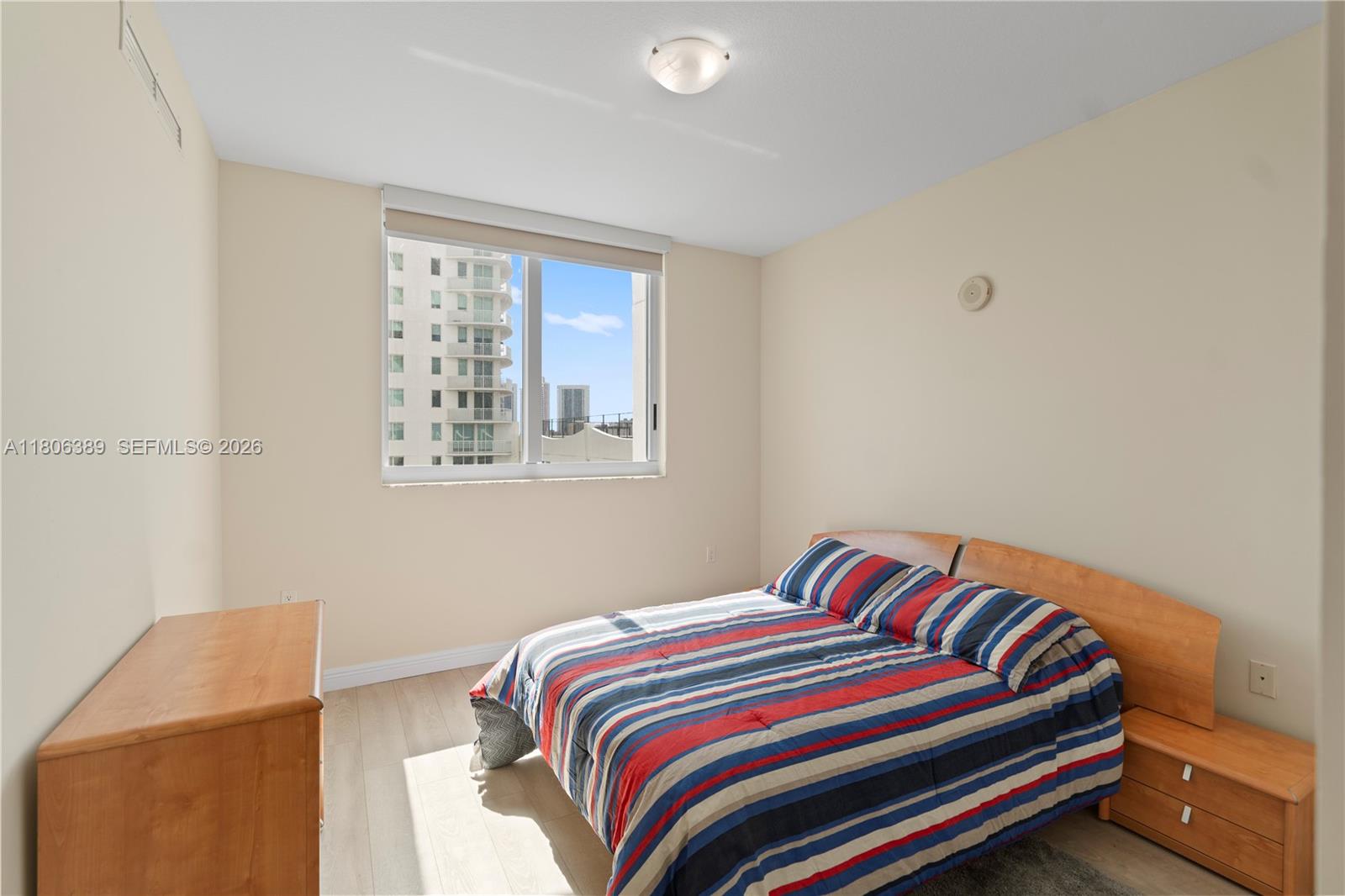 DUO CONDOMINIUM WEST - Residential