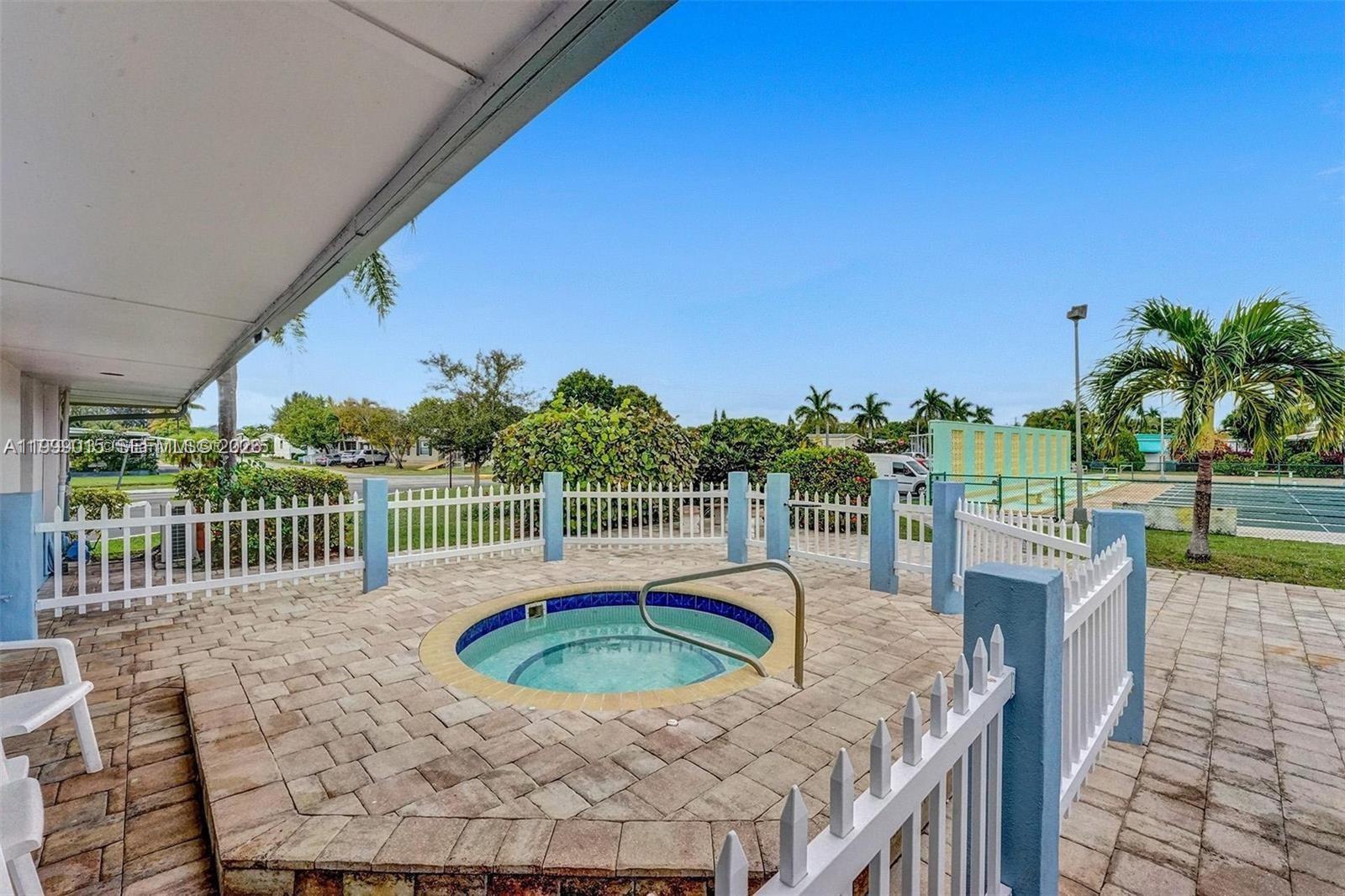 Everglades Lakes - Residential