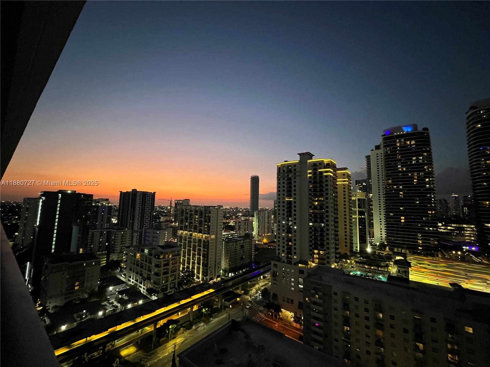 THE AXIS ON BRICKELL II C - Residential