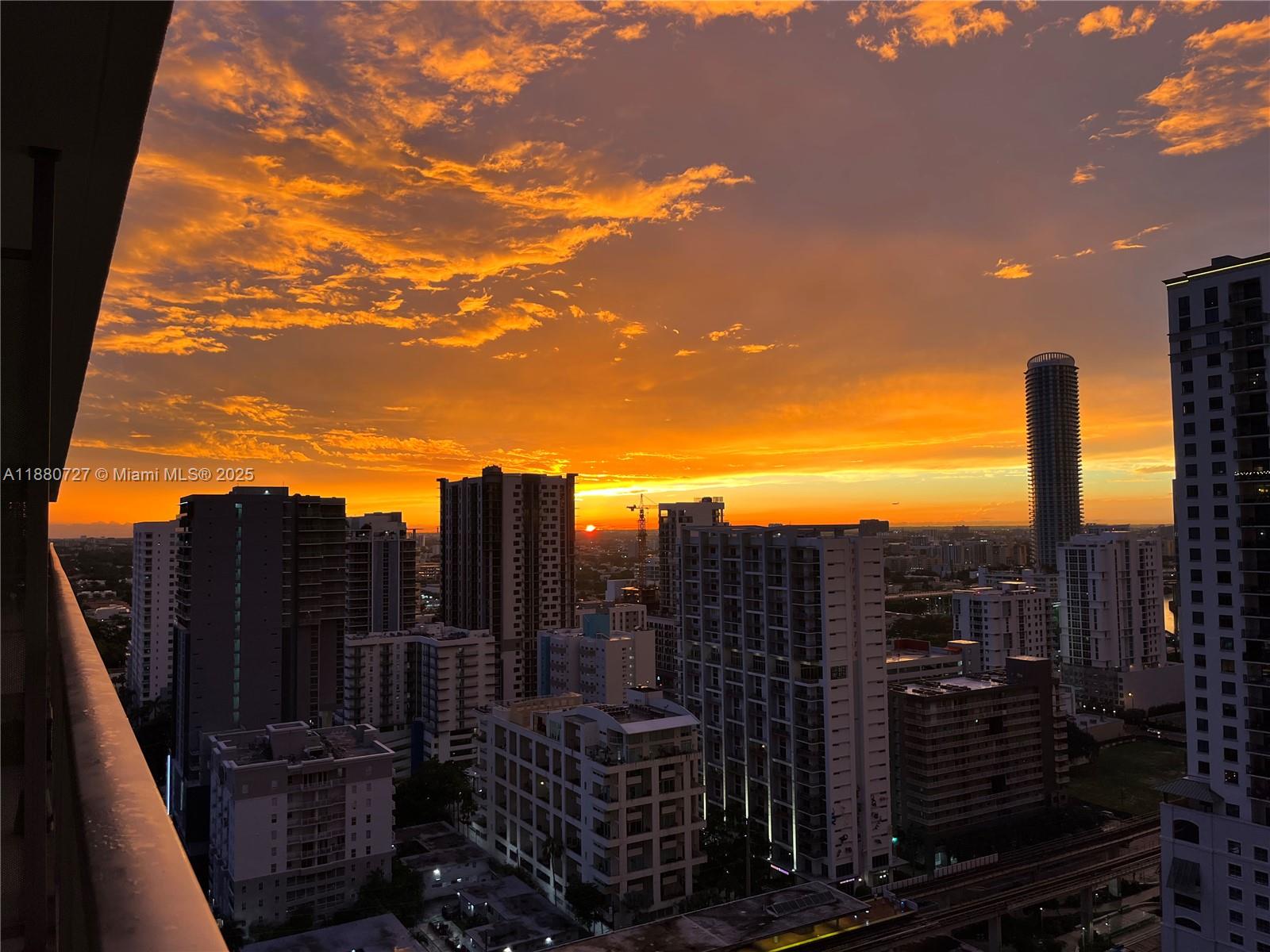 THE AXIS ON BRICKELL II C - Residential