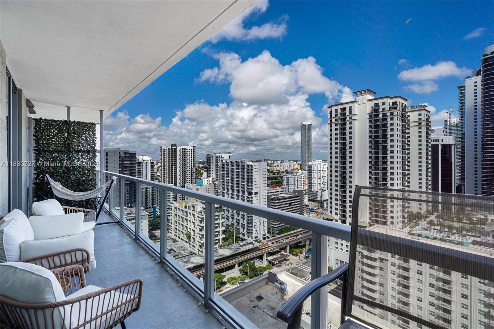 THE AXIS ON BRICKELL II C - Residential