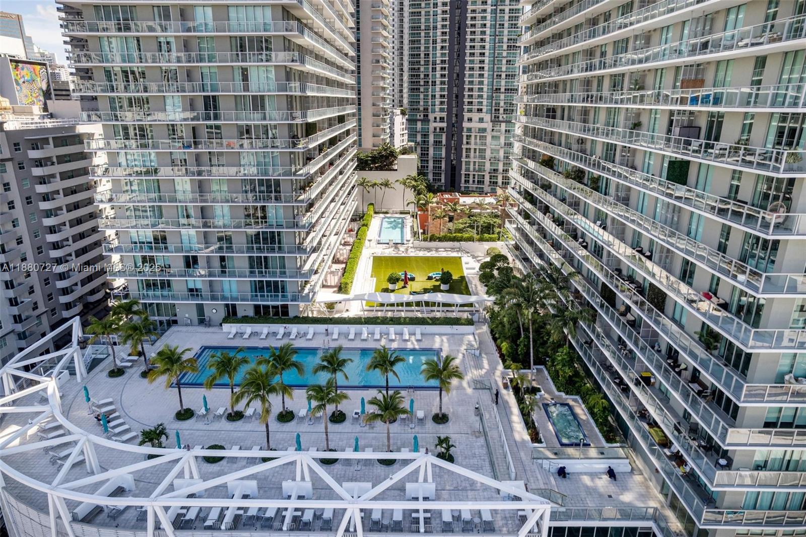 THE AXIS ON BRICKELL II C - Residential