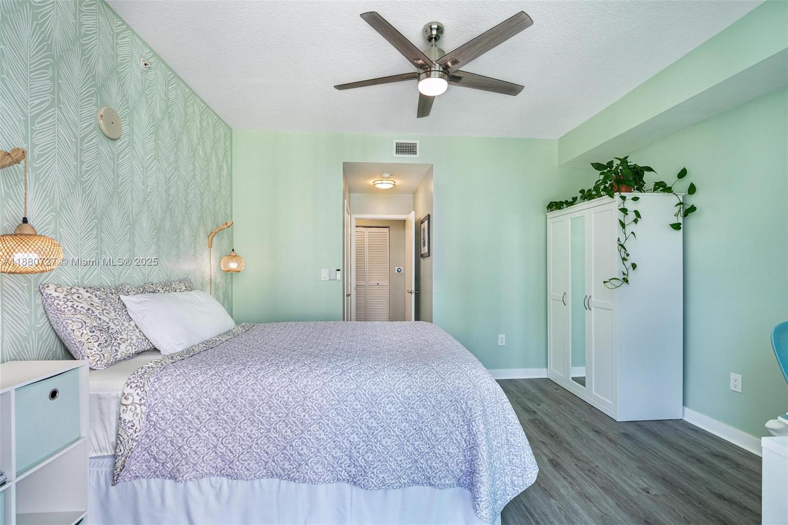 THE AXIS ON BRICKELL II C - Residential