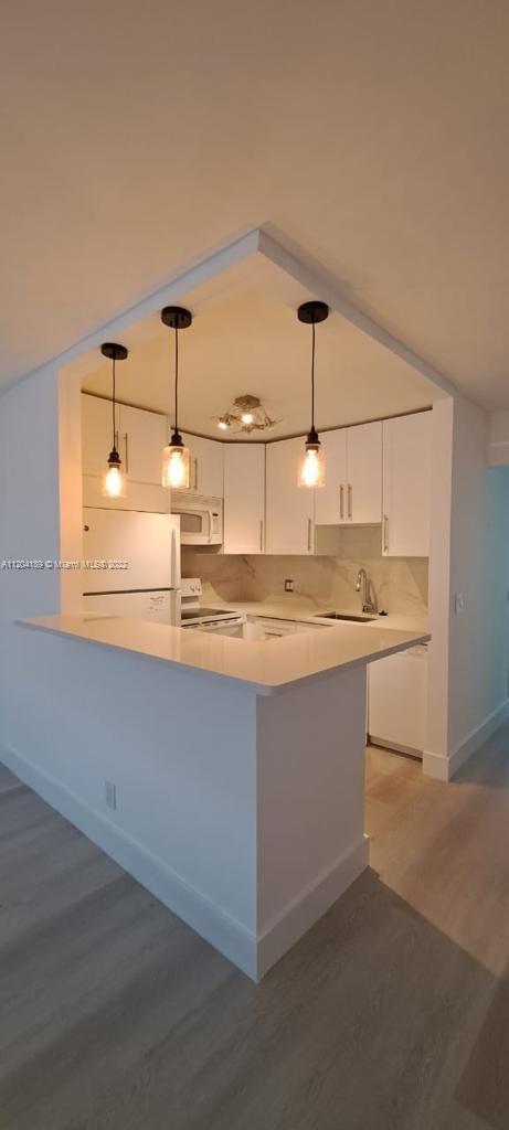 EASTHAMPTON CONDO - Residential