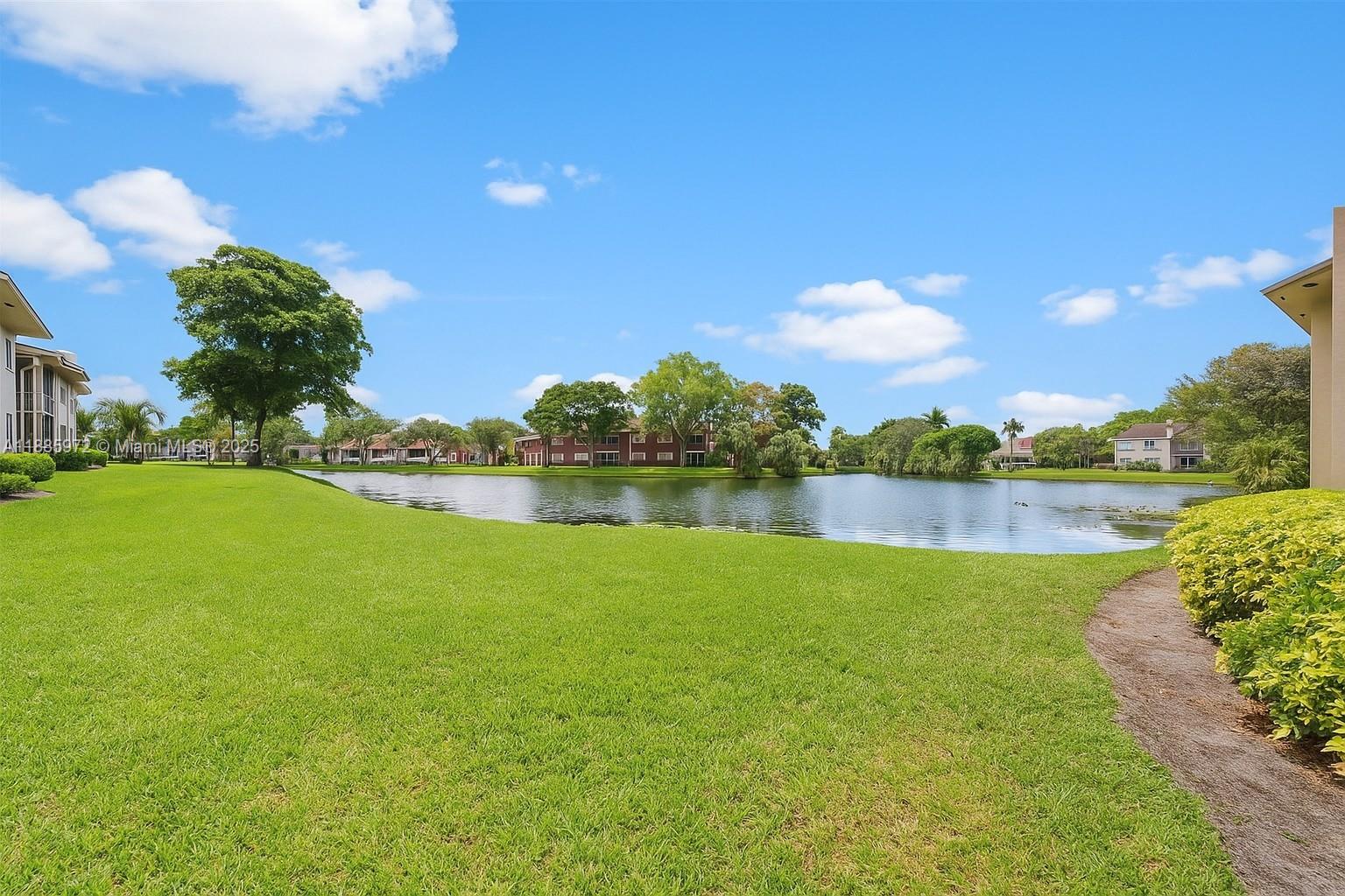 LAKE FOREST CONDO - Residential
