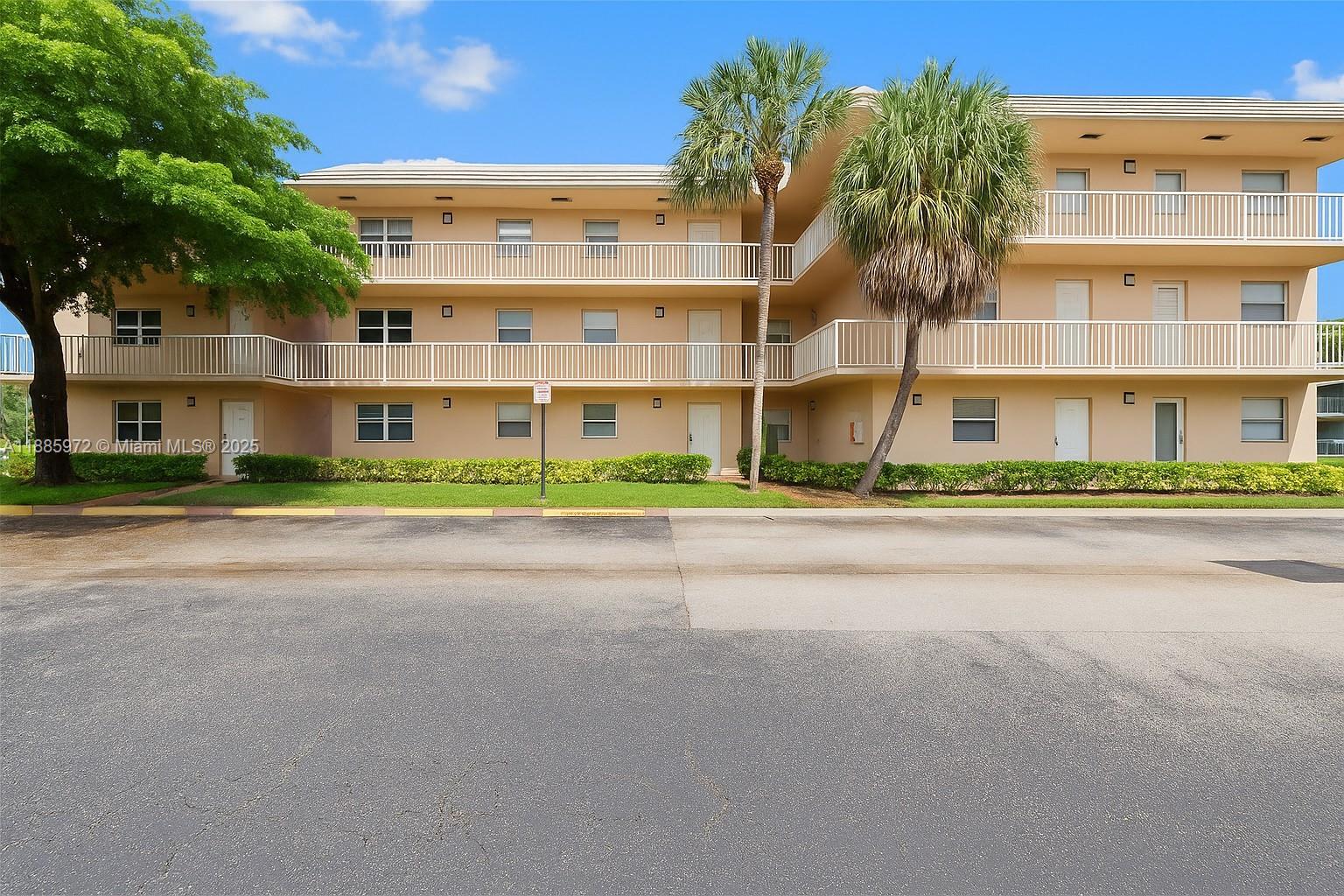 LAKE FOREST CONDO - Residential
