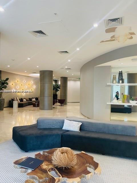 HARBOUR HOUSE - Residential Lease