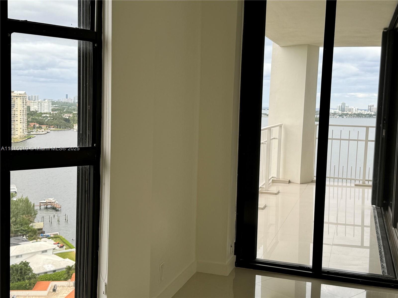 THE TOWERS OF QUAYSIDE CO - Residential Lease