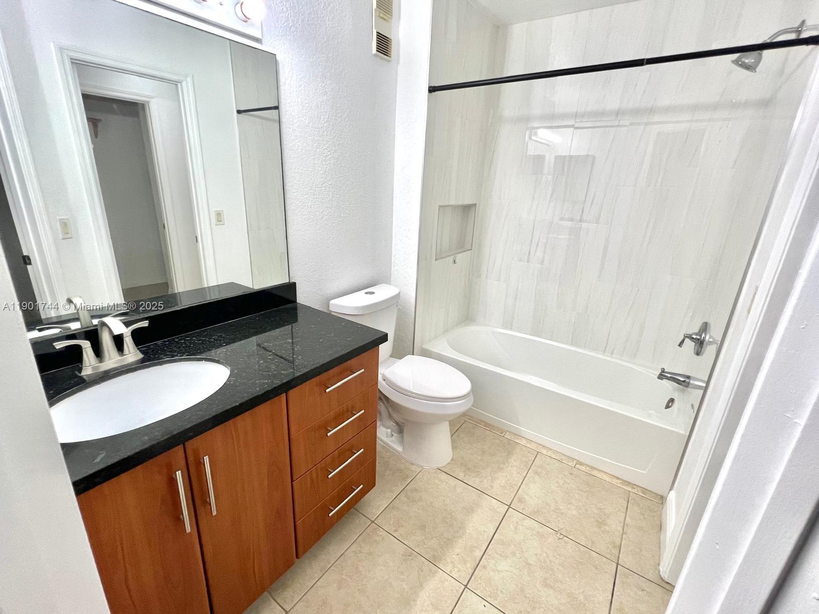 CORAL KEY CONDO - Residential Lease