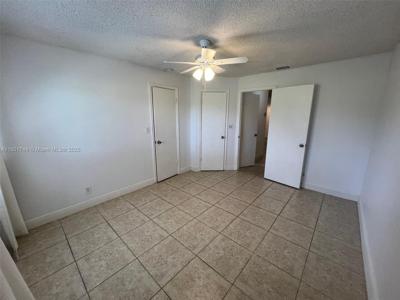 CORAL KEY CONDO - Residential Lease