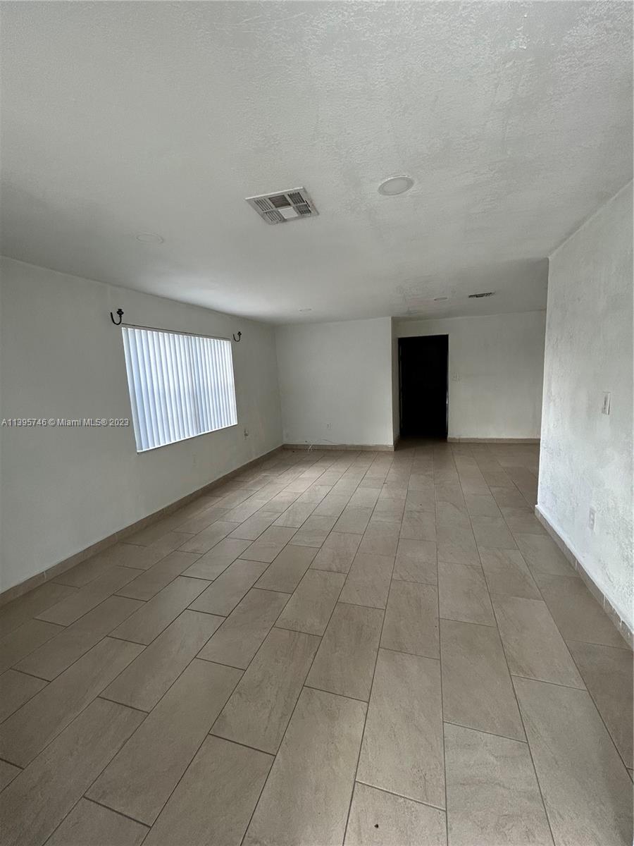 ANDERSON HEIGHTS - Residential Lease