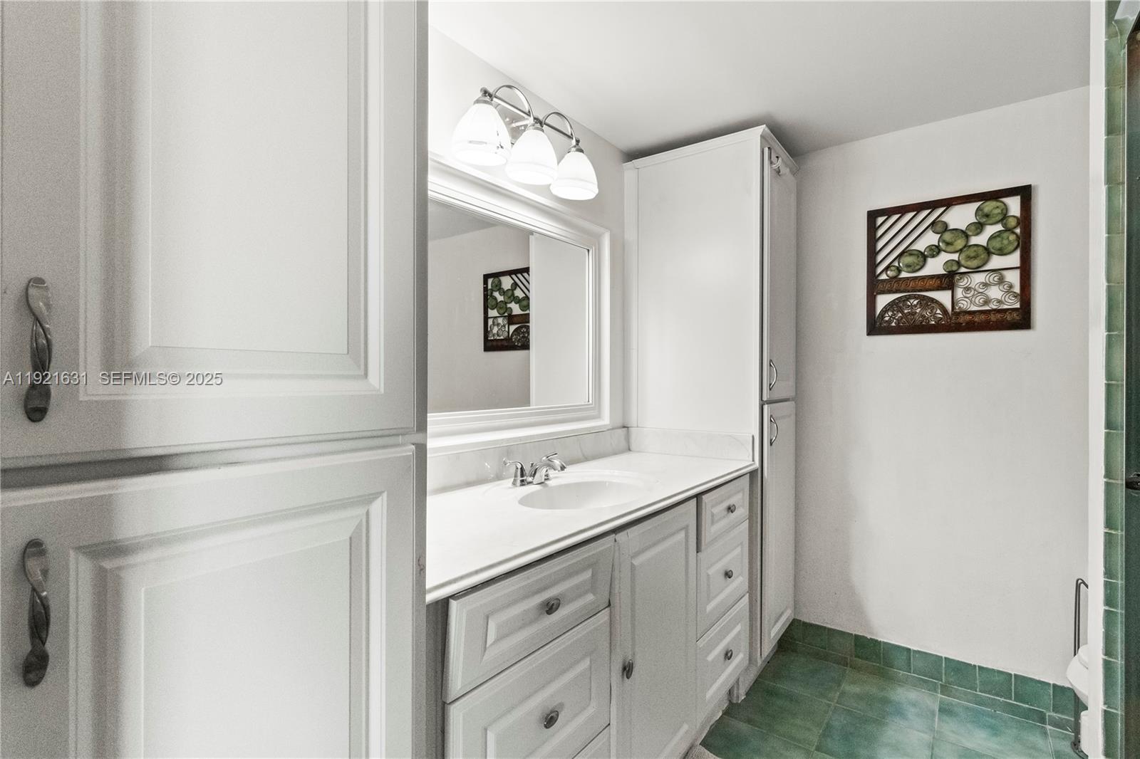 Wellington Condo A-H & J-M - Residential