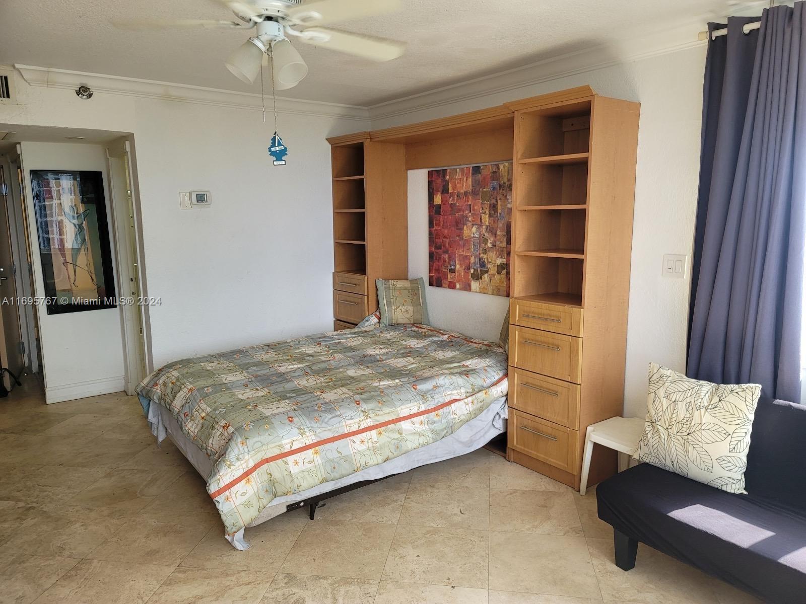 THE AVENTURA BEACH CLUB C - Residential