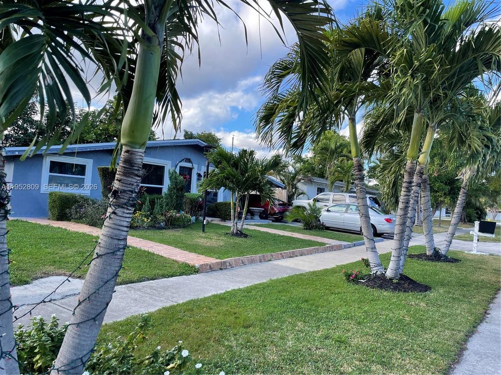 Photo of 621 SW 56th Ave, Margate, FL 33068 (MLS # A11952809)