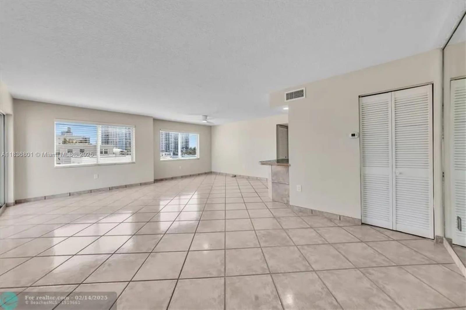 MAINSAIL CONDOMINIUM - Residential Lease