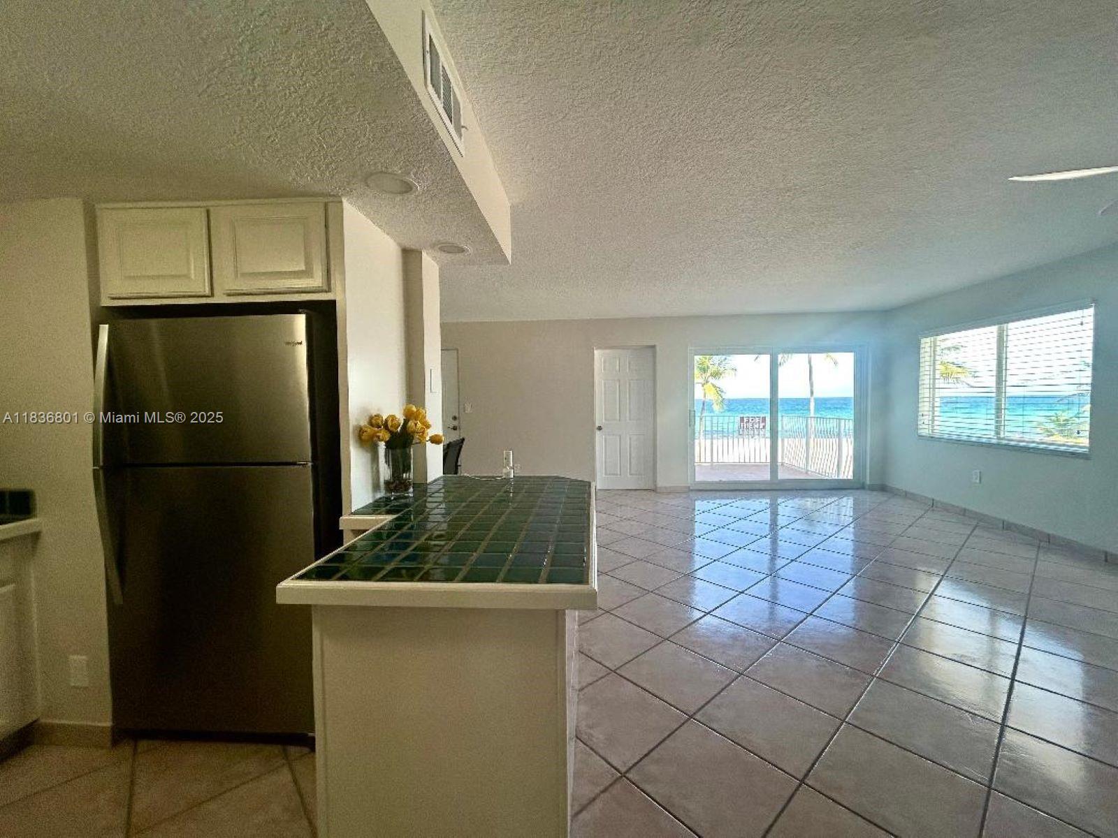 MAINSAIL CONDOMINIUM - Residential Lease