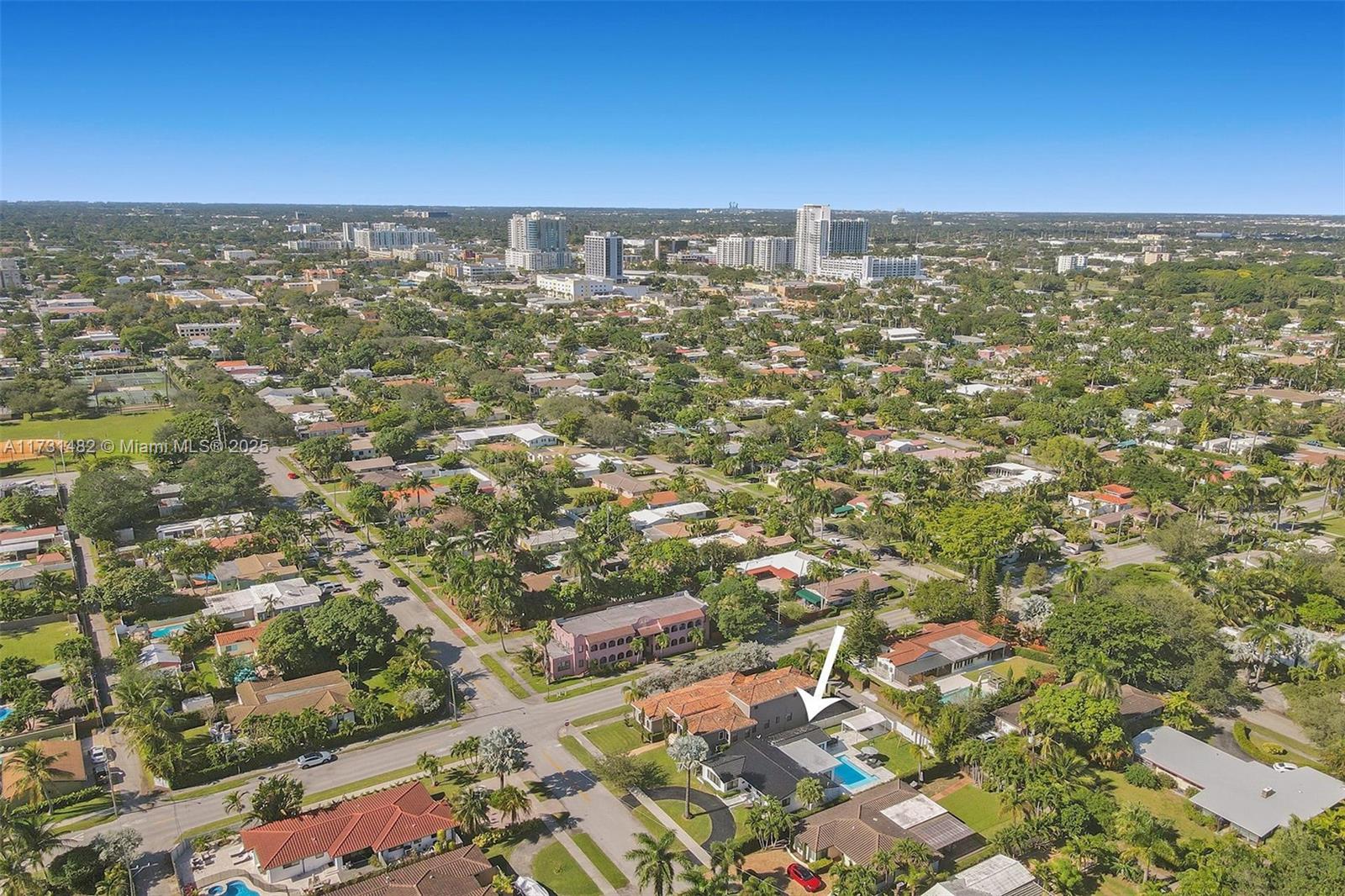 HOLLYWOOD LAKES SECTION - Residential