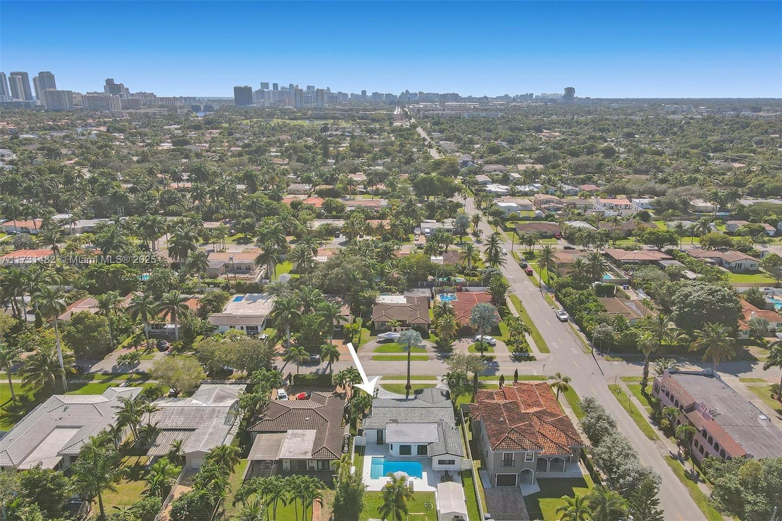 HOLLYWOOD LAKES SECTION - Residential