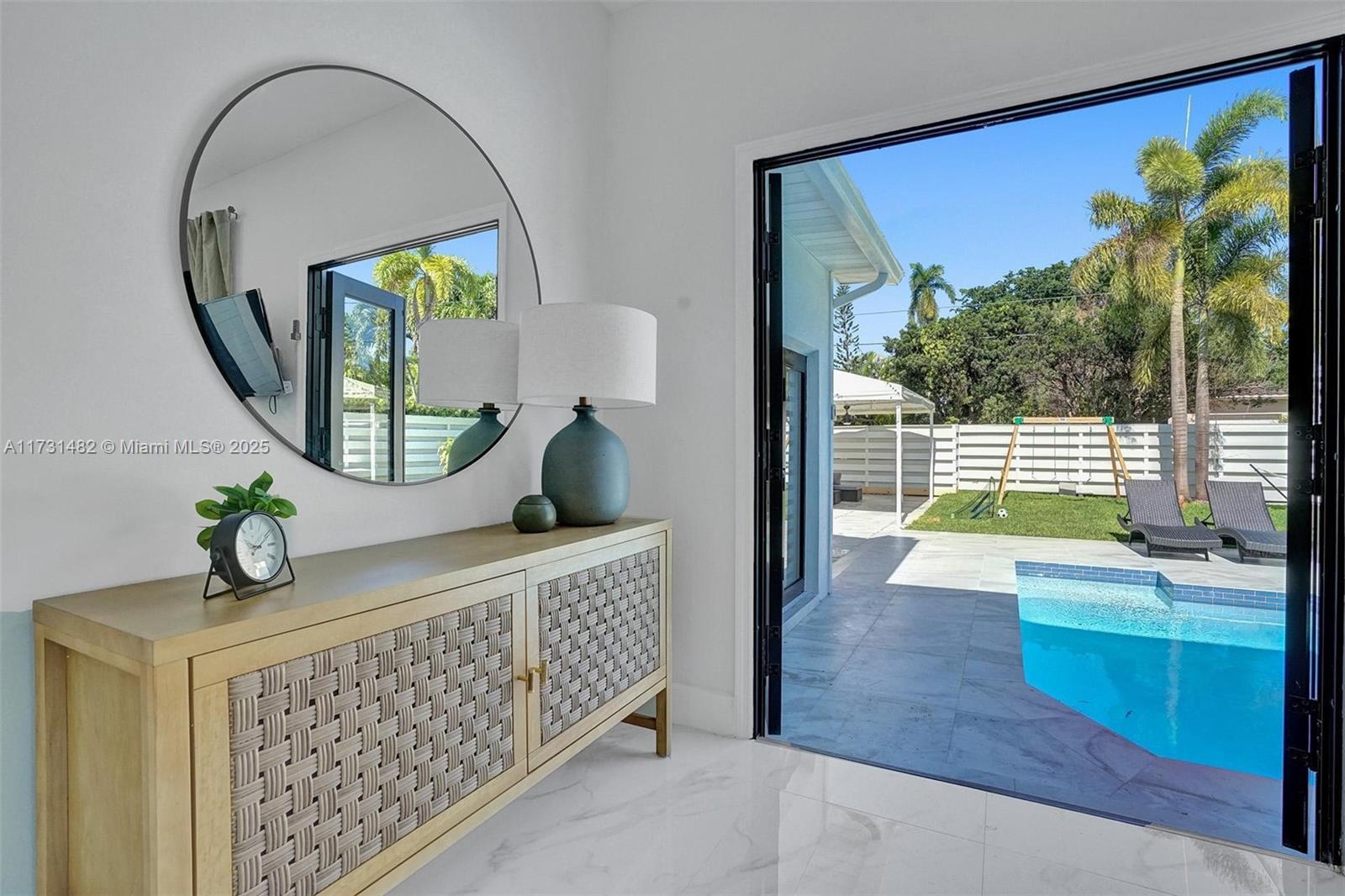 HOLLYWOOD LAKES SECTION - Residential