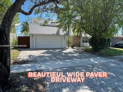 Photo of 1350 S Fieldlark Ln, Homestead, FL 33035 (MLS # A11998204)