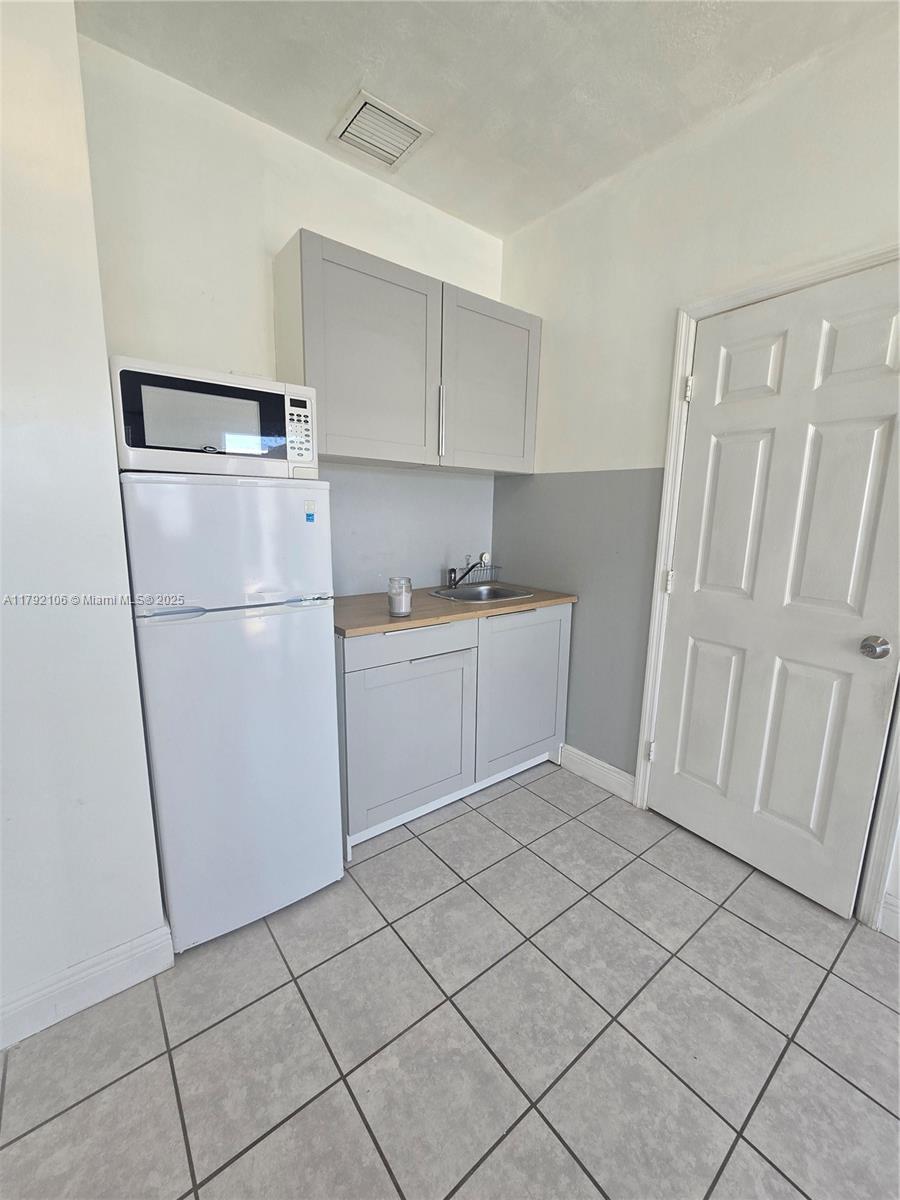 20200 NW 11th Ct 1