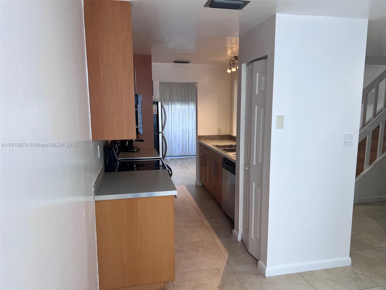 TOWNHOUSES AT JACARANDA C - Residential