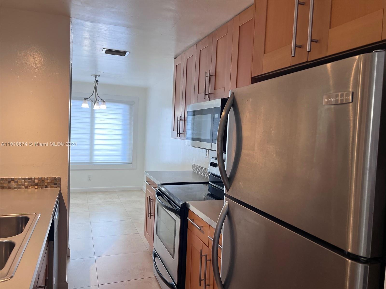 TOWNHOUSES AT JACARANDA C - Residential