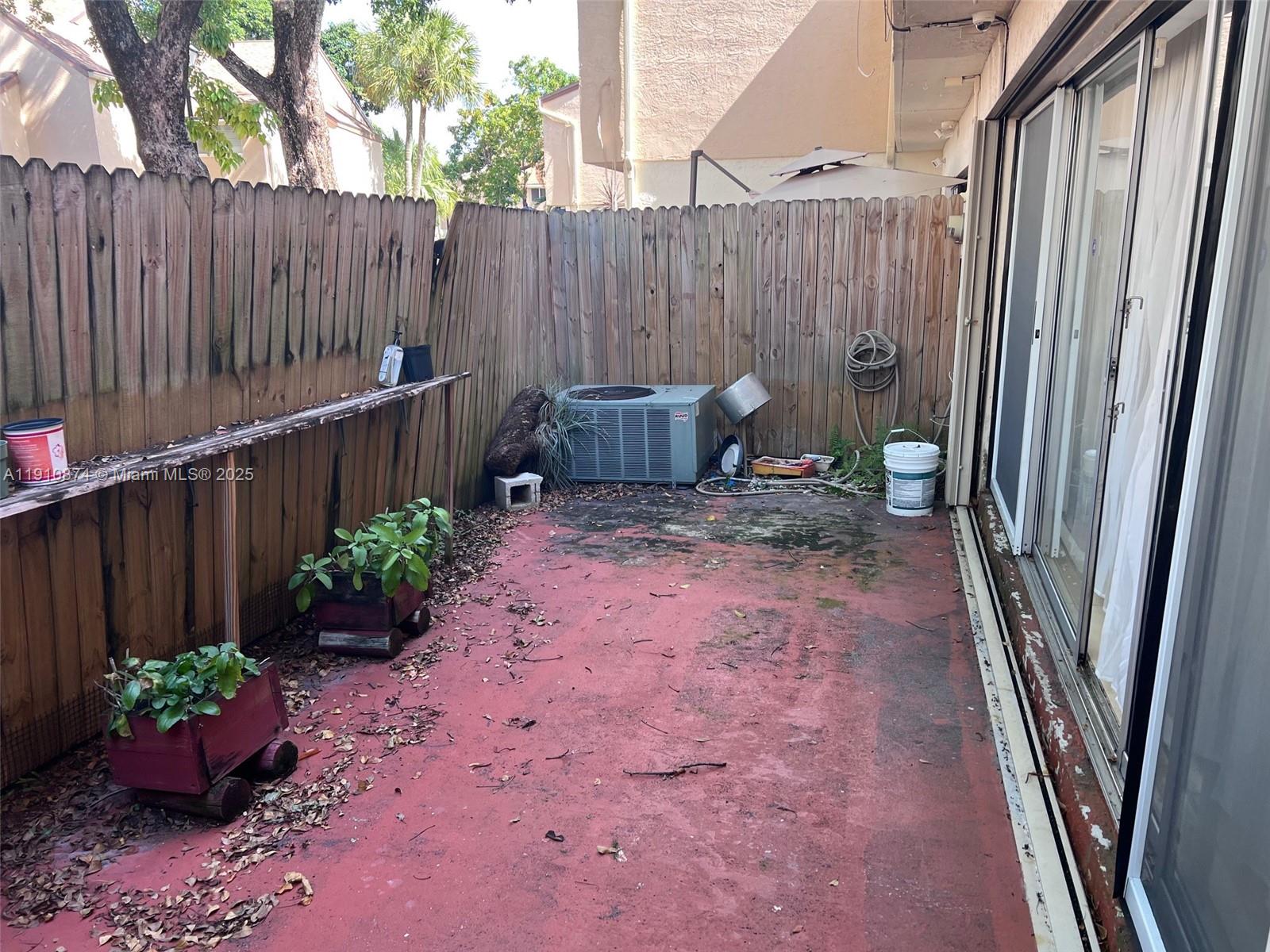 TOWNHOUSES AT JACARANDA C - Residential