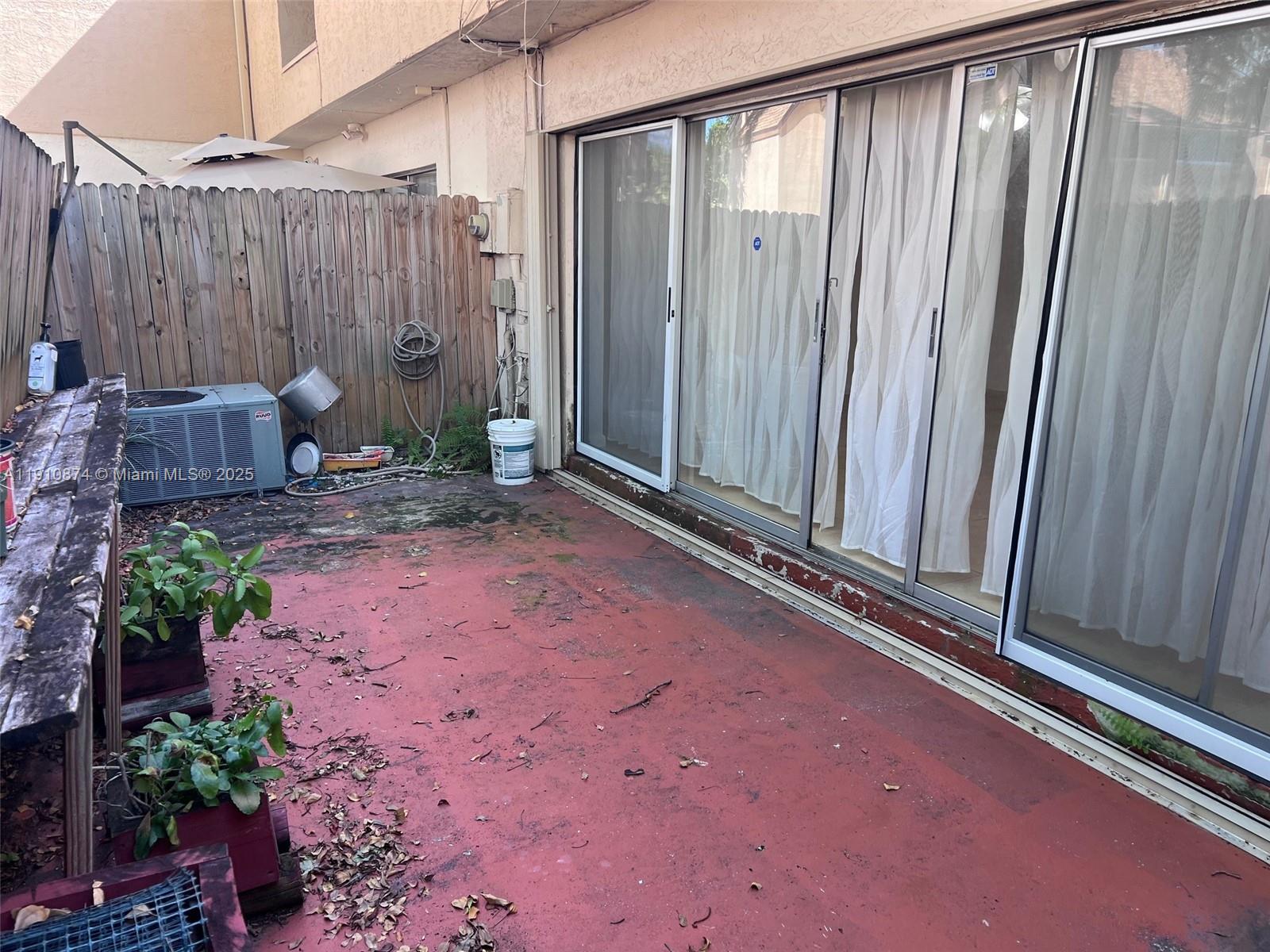 TOWNHOUSES AT JACARANDA C - Residential