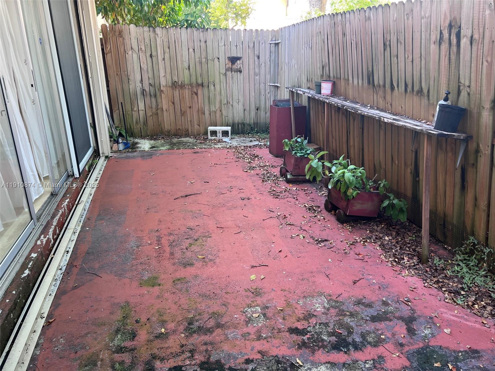 TOWNHOUSES AT JACARANDA C - Residential