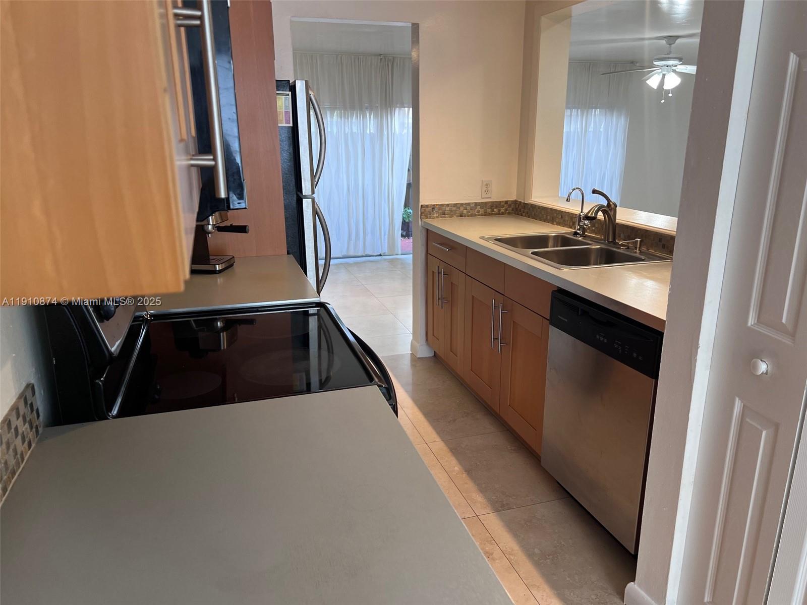 TOWNHOUSES AT JACARANDA C - Residential