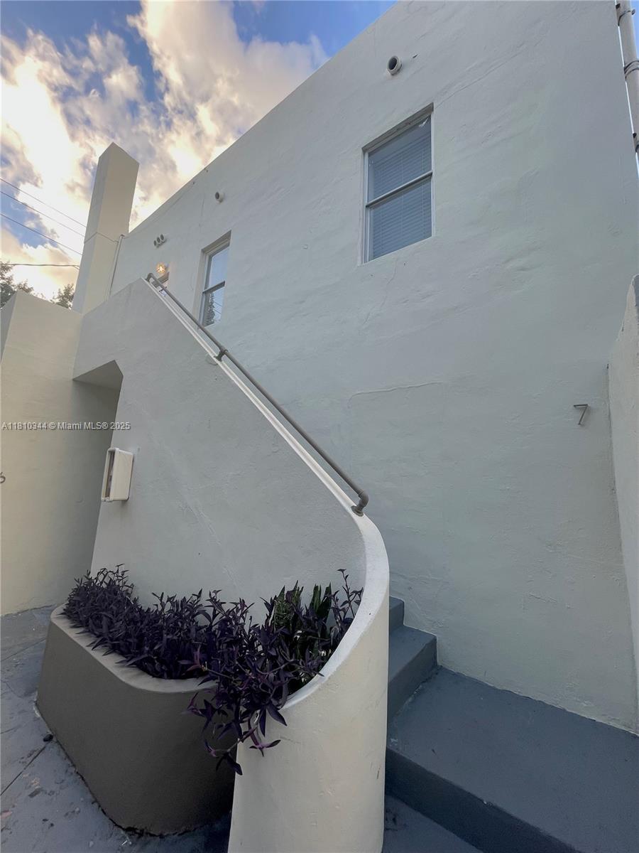 Rental Property at 1034 Jefferson Ave 7, Miami Beach, Miami-Dade County, Florida - Bedrooms: 2 
Bathrooms: 2  - $2,800 MO.