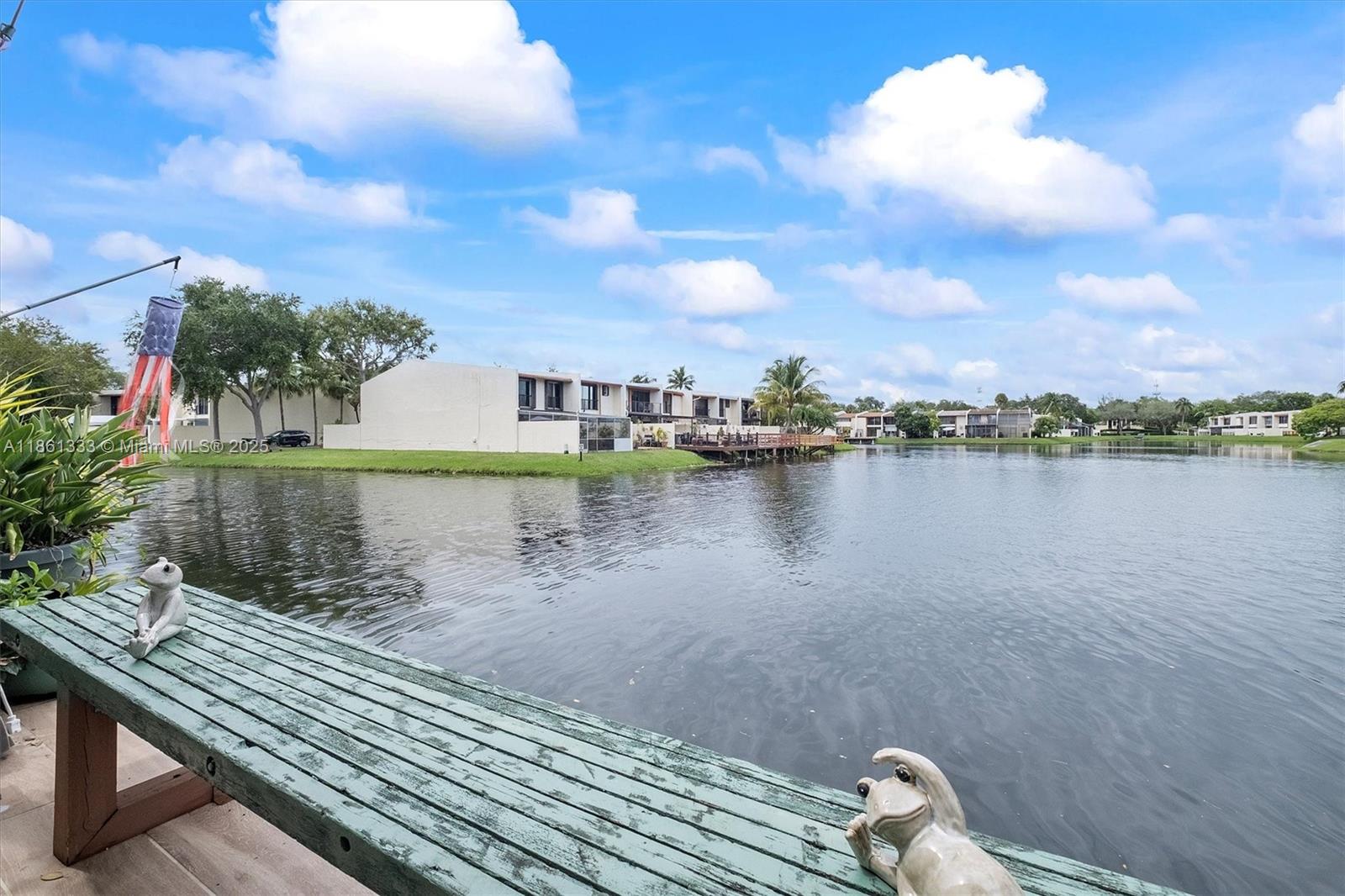 SUNSET PARK LAKE VILLAS S - Residential