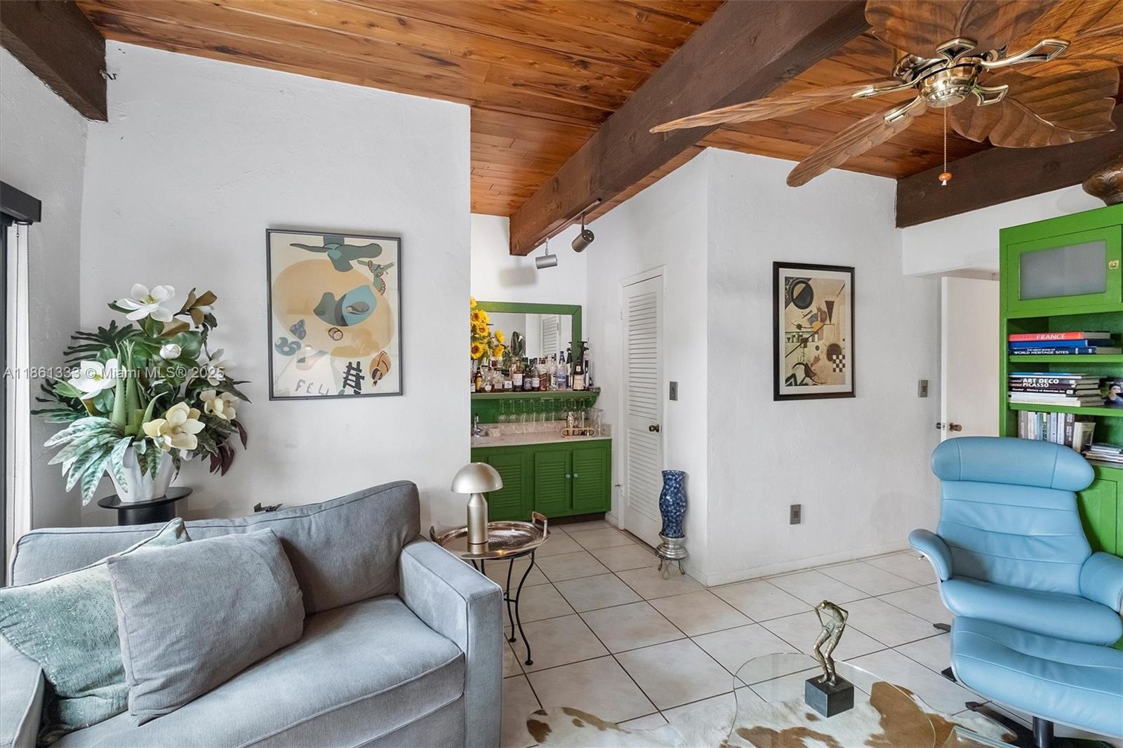 SUNSET PARK LAKE VILLAS S - Residential