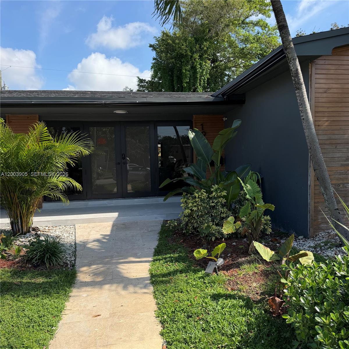 SKY LAKE - Residential