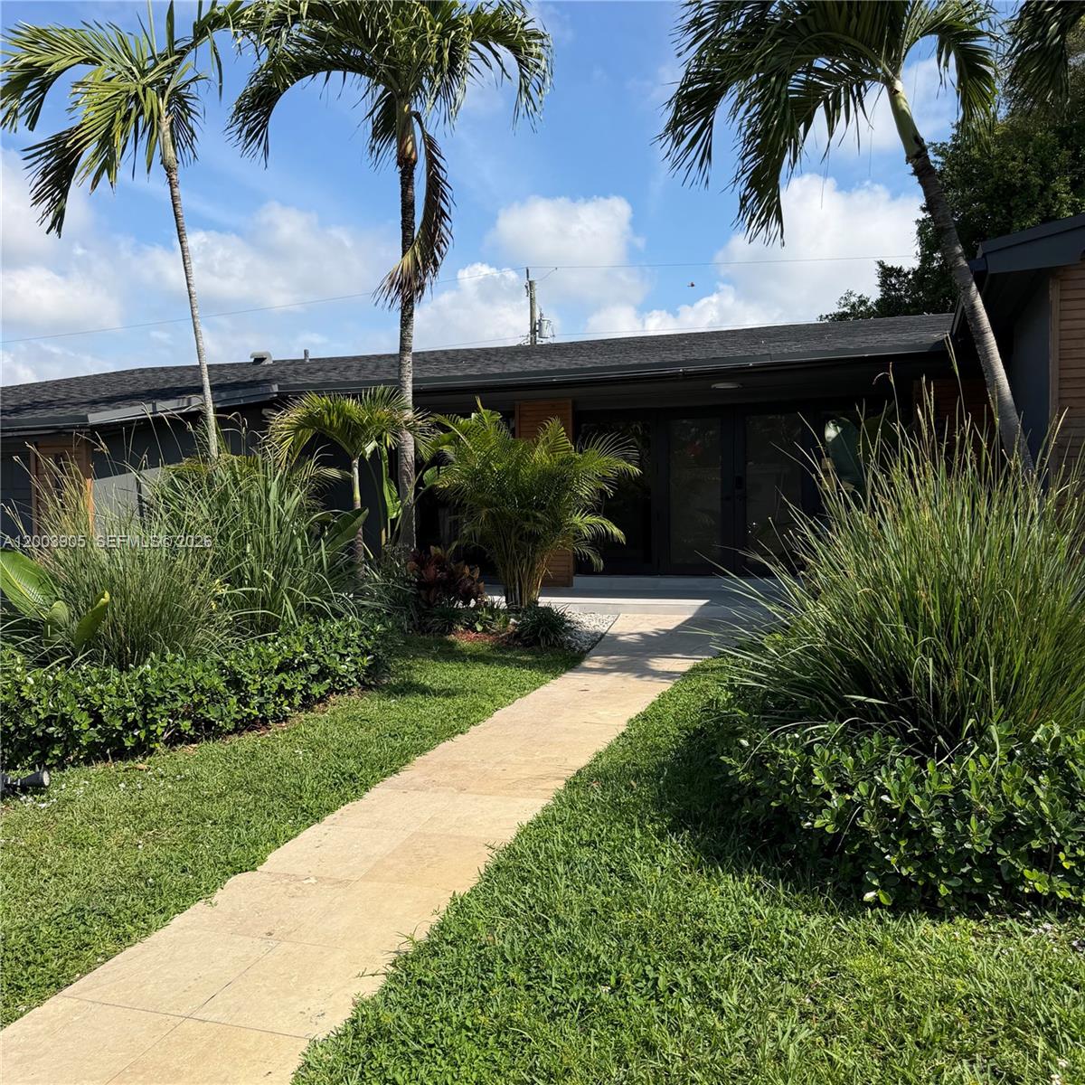 SKY LAKE - Residential