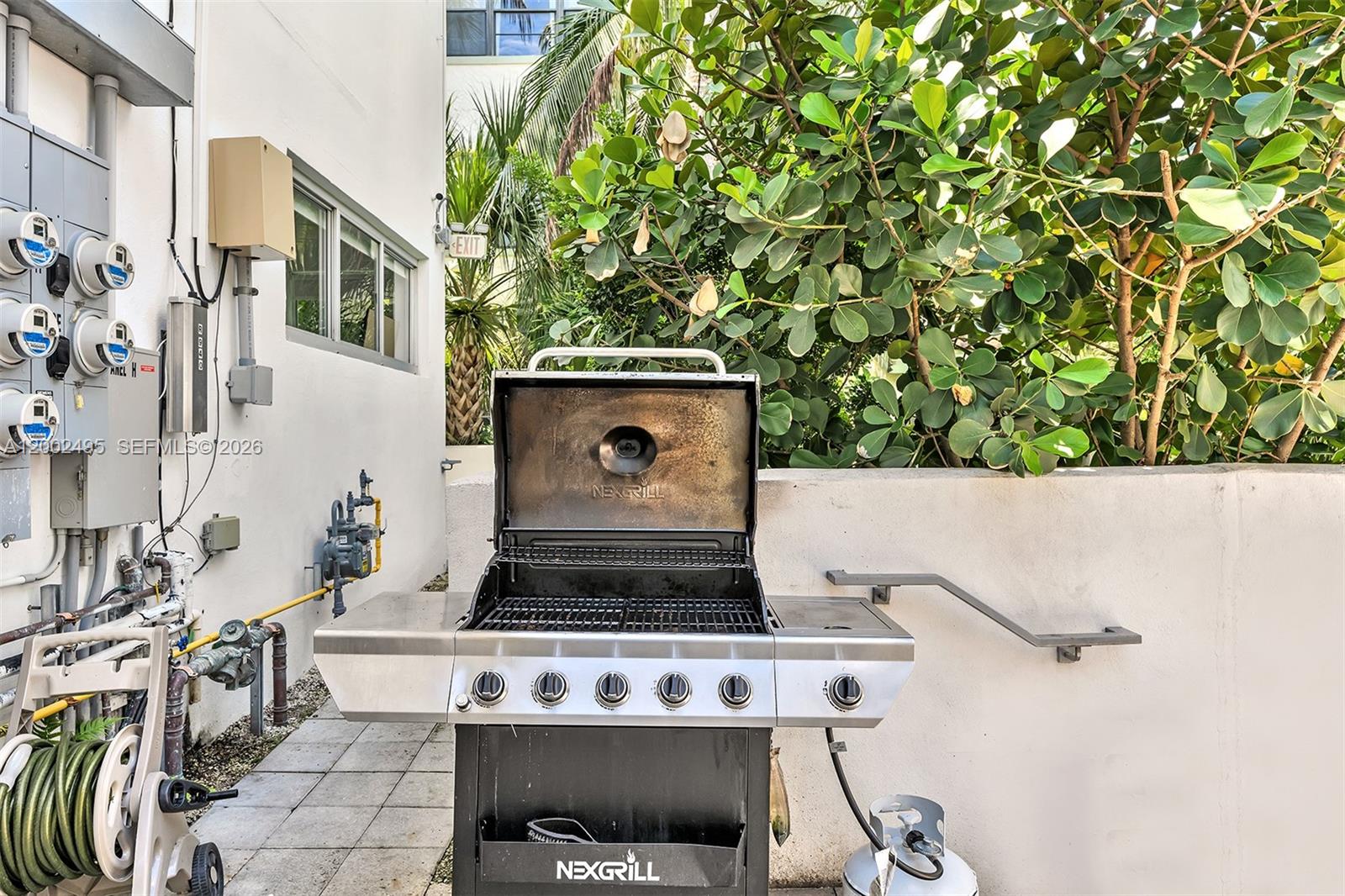 LENOX MANOR - Residential Lease