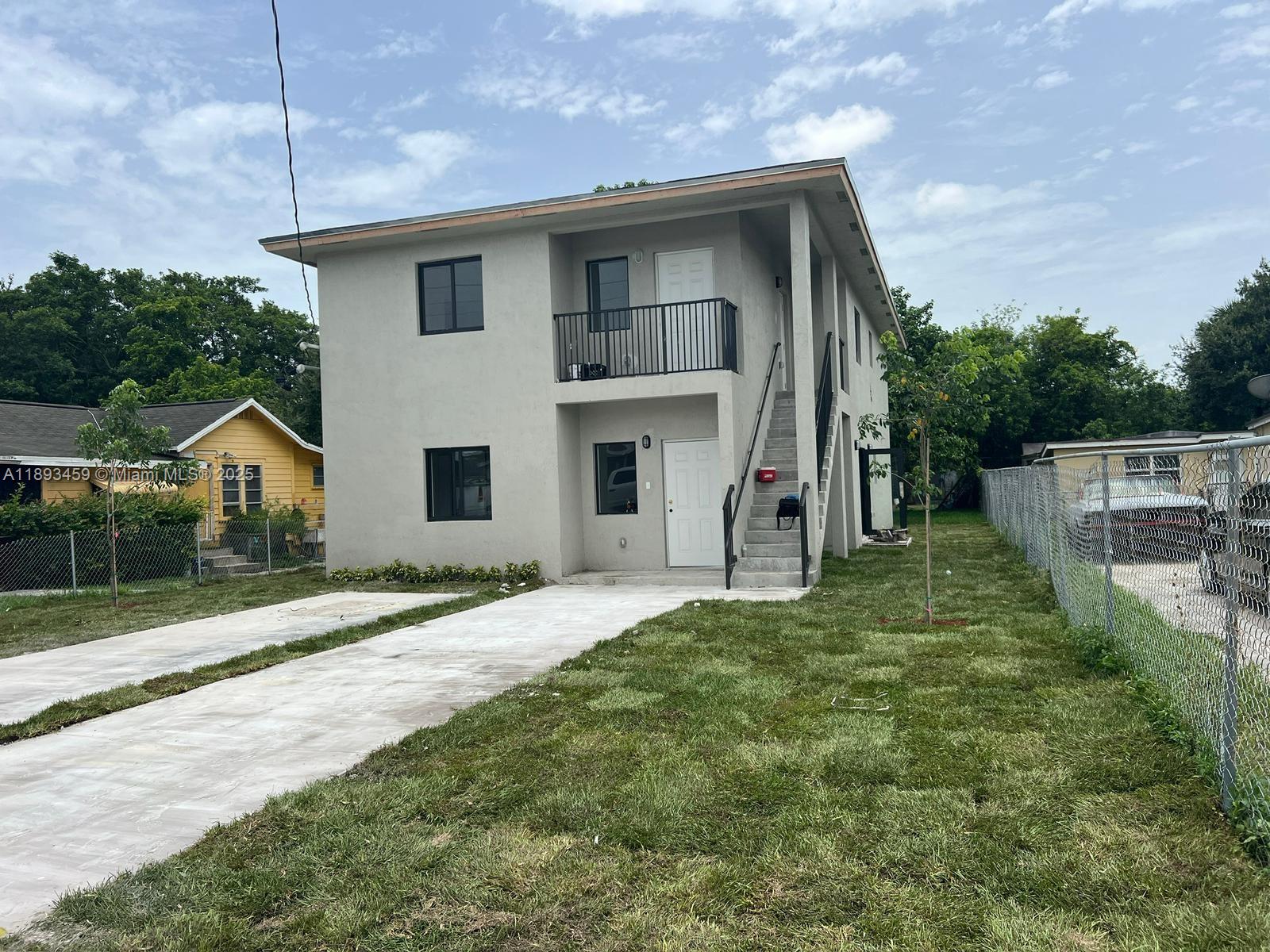 HIALEAH HEIGHTS - Residential Lease