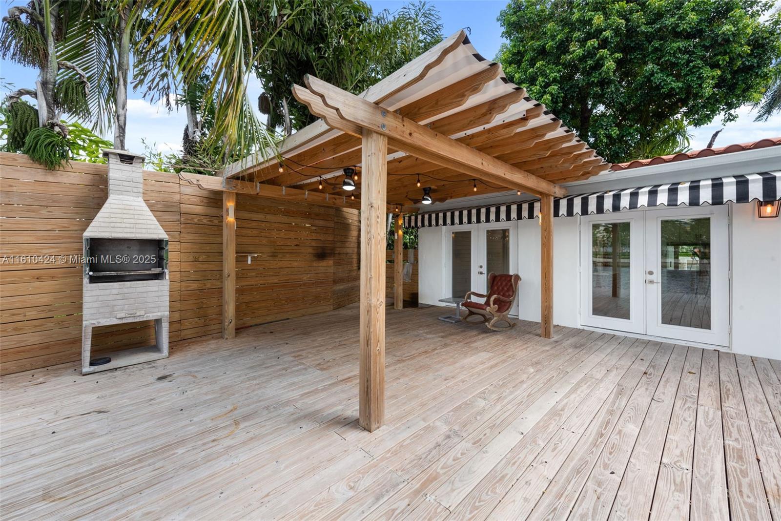 COUNTRY CLUB ADDN - Residential