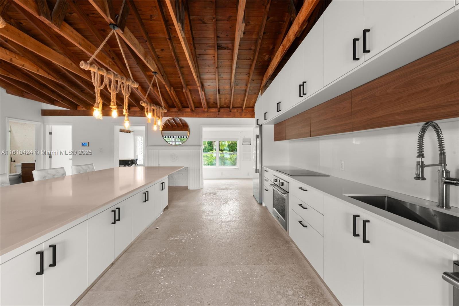 COUNTRY CLUB ADDN - Residential