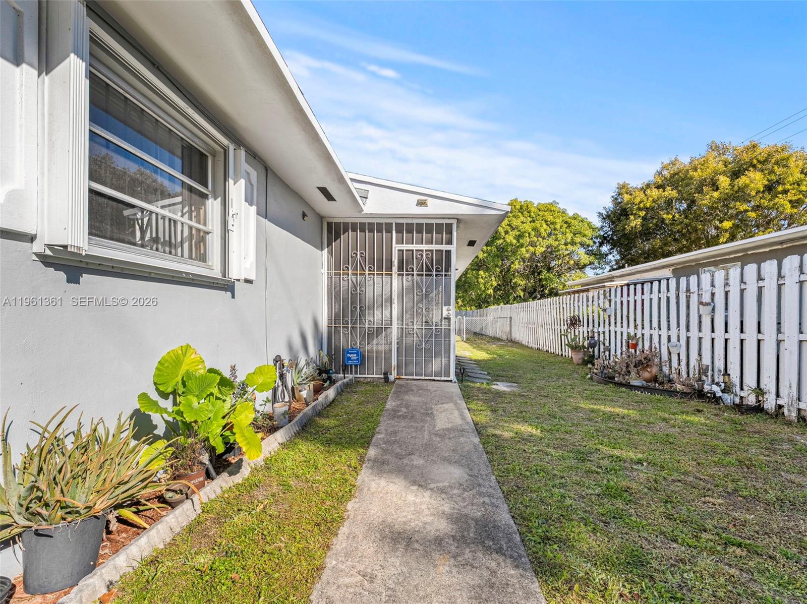 PINEWOOD PARK EXTENSION - Residential