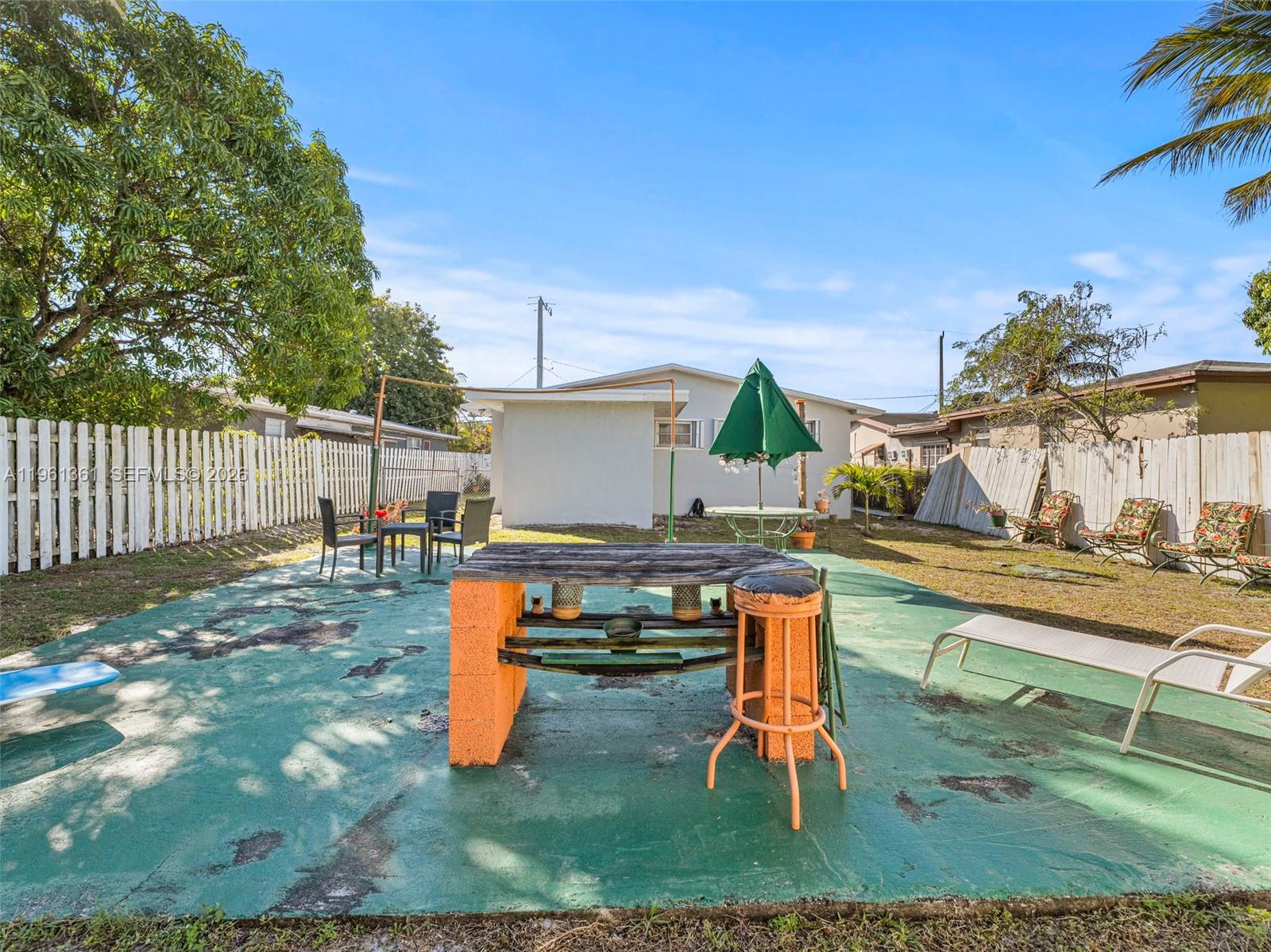 PINEWOOD PARK EXTENSION - Residential