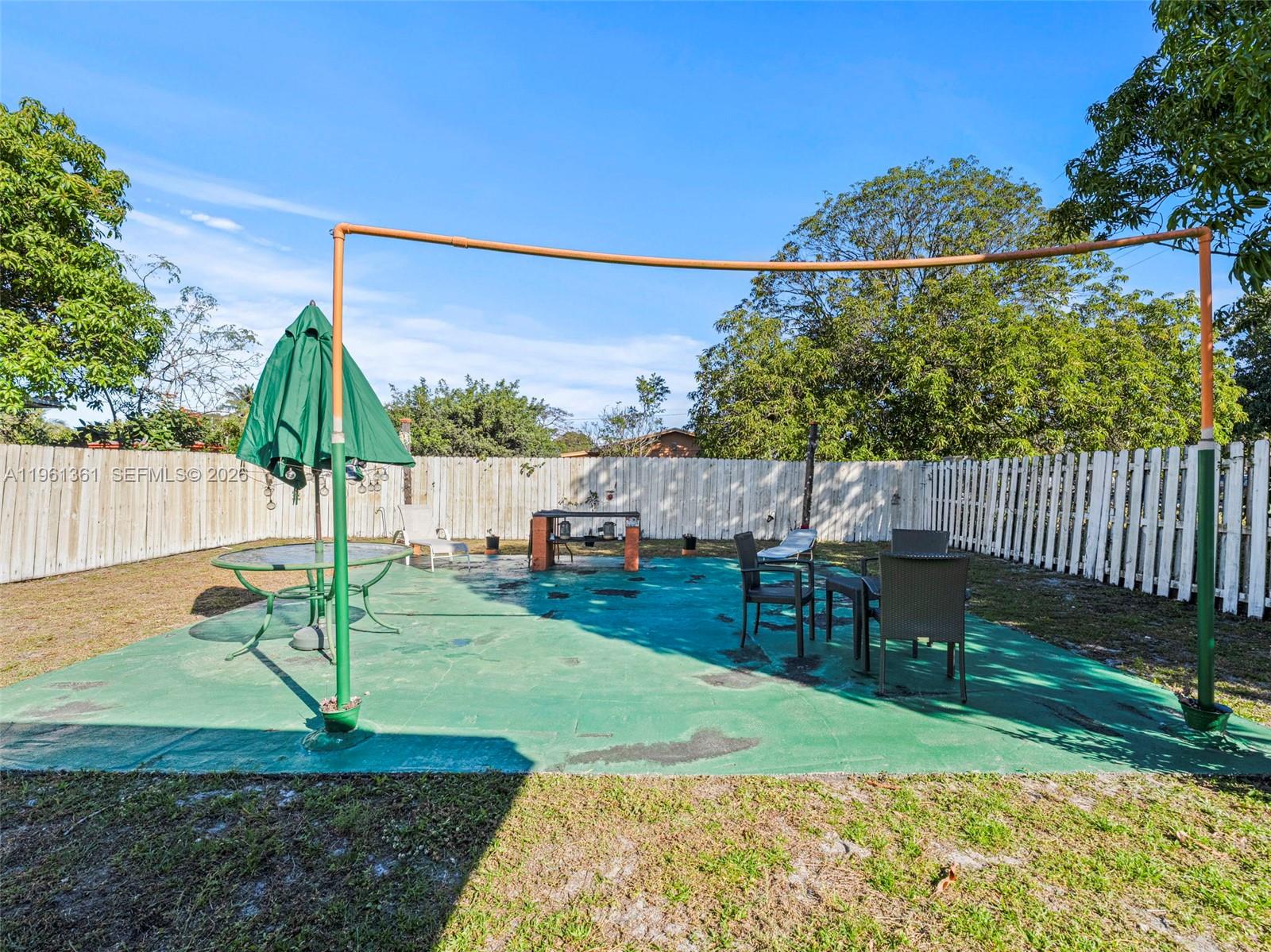 PINEWOOD PARK EXTENSION - Residential