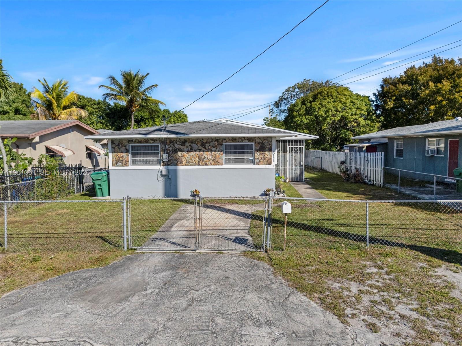 PINEWOOD PARK EXTENSION - Residential