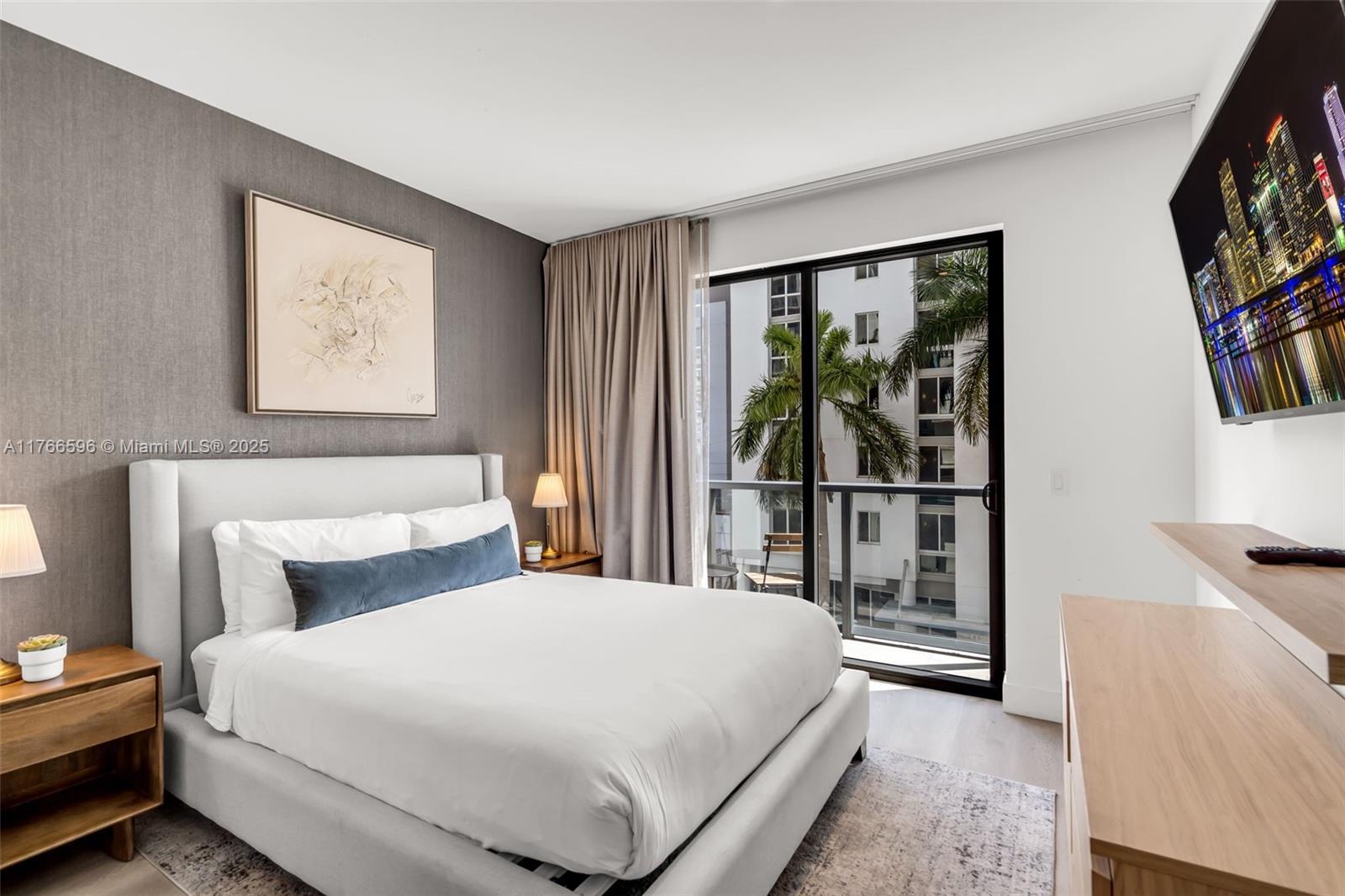 View photos, virtual tours, details... 229 SW 9th St 202
