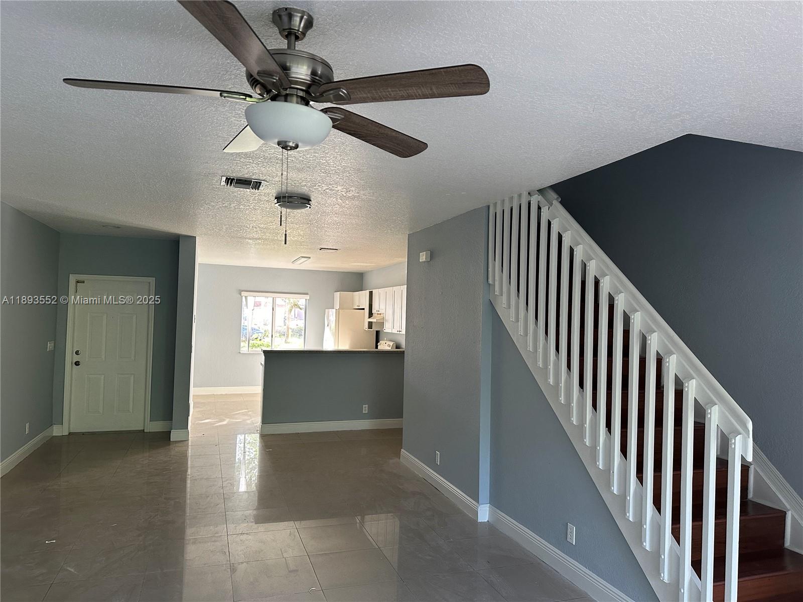 TAMARAC ISLAND CONDOMINIUM - Residential Lease