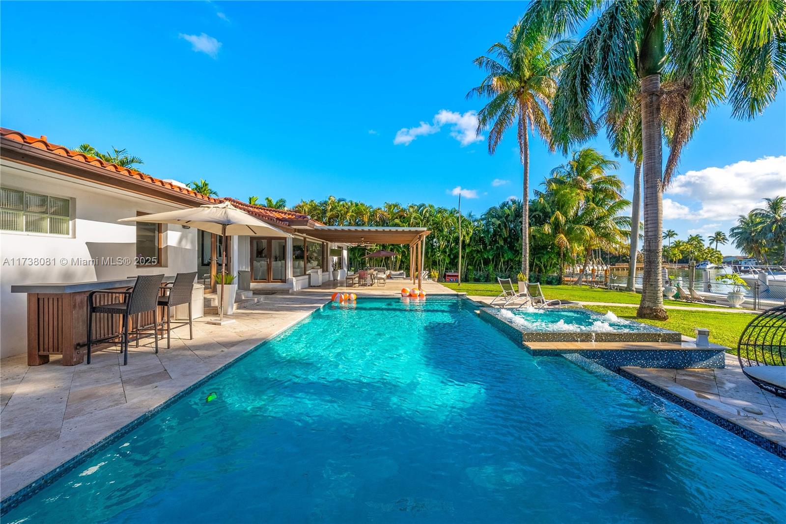 BELLE MEADE ISLAND - Residential