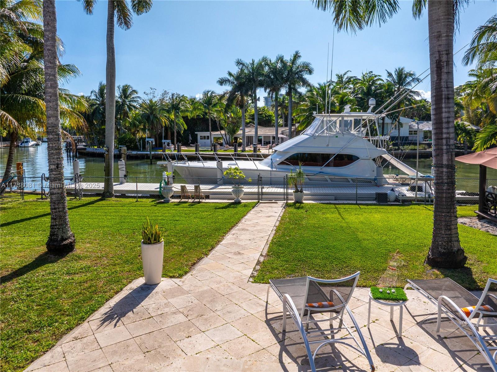 1070 Belle Meade Island Dr