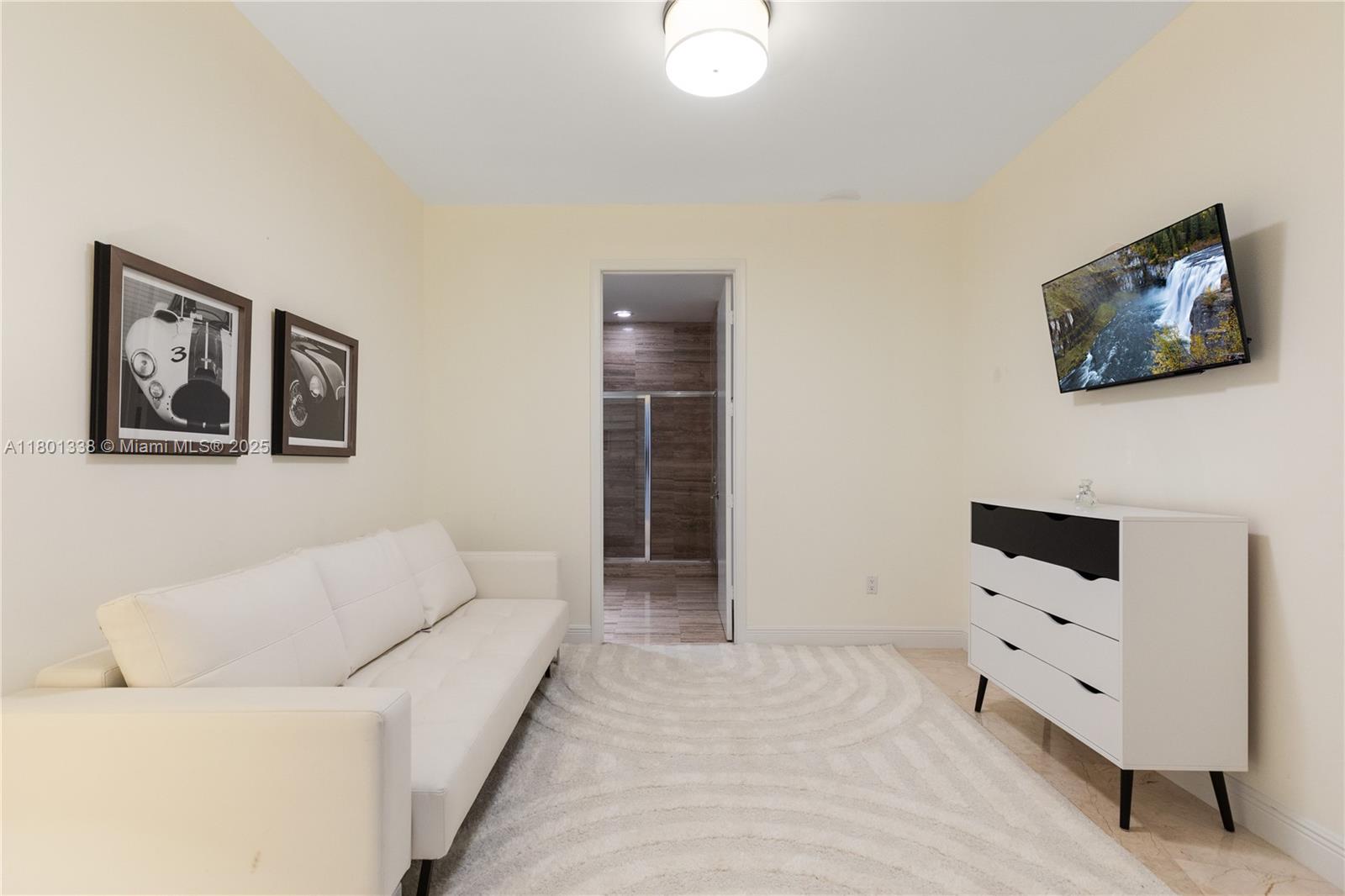 TDR TOWER I CONDO - Residential