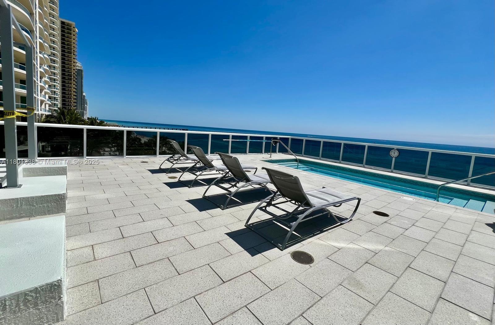 TDR TOWER I CONDO - Residential